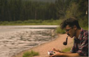 Comment adopter un parfait style hipster ?