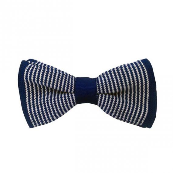 Noeud papillon tricot ? fines rayures