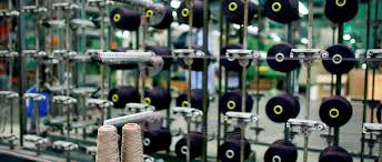 Les Startupeurs et DNVB a la rescousse de l'outil de production textile français