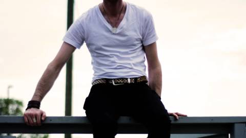 MODE : UN SIMPLE T-SHIRT PEUT RAPPORTER GROS